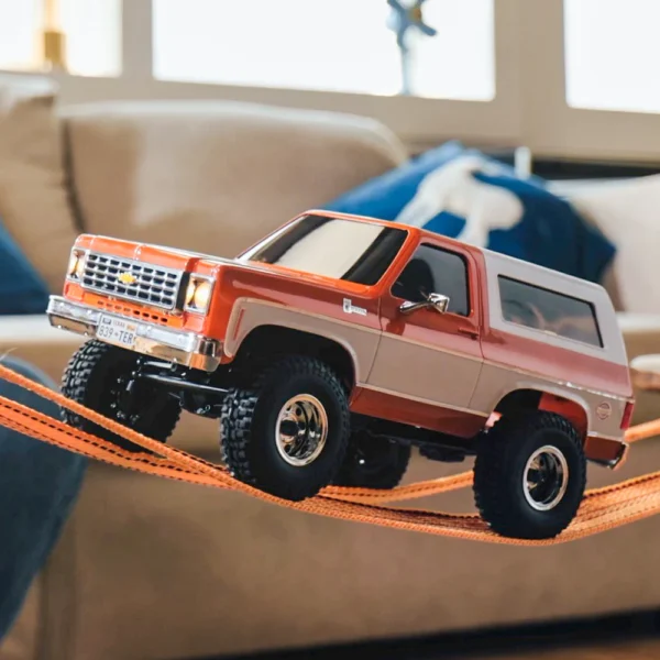 FMS 1:24 FCX24 Chevrolet K5 Blazer RTR - Image 10