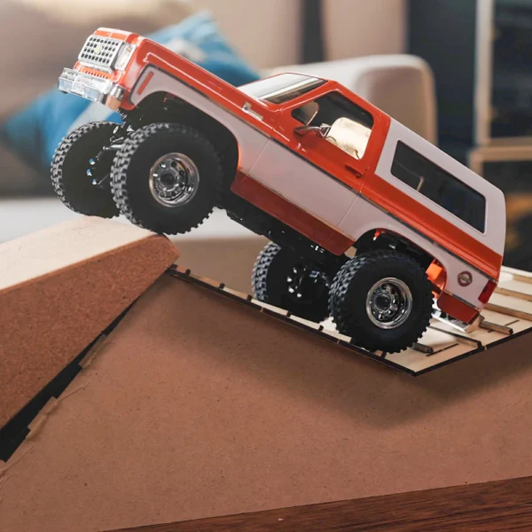 FMS 1:24 FCX24 Chevrolet K5 Blazer RTR - Image 12