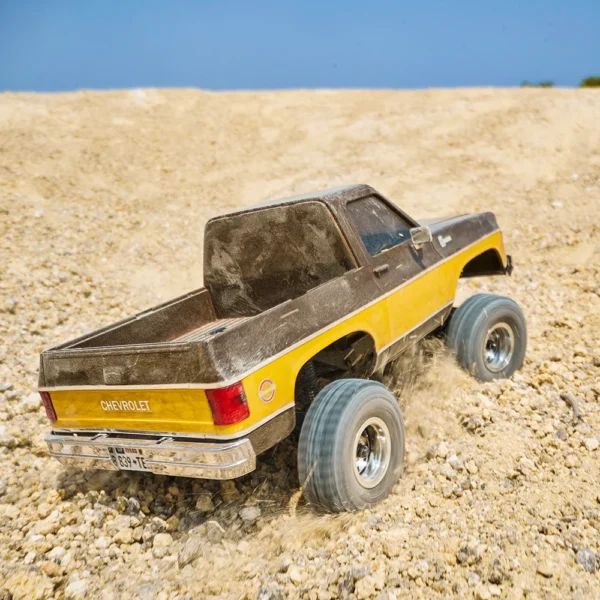 FMS 1:24 FCX24 Chevrolet K5 Blazer RTR - Image 4