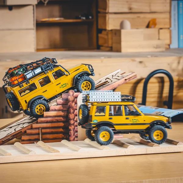 FMS 1:24 FCX24M Land Rover Camel Trophy Edition RTR - Image 10