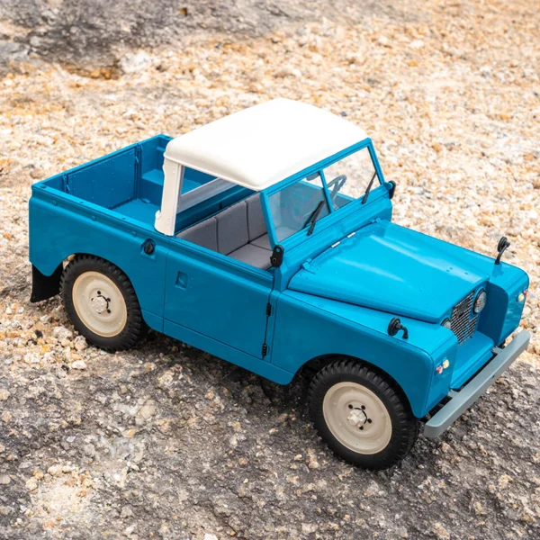 FMS 1:12 Land Rover Series II RTR - Image 4