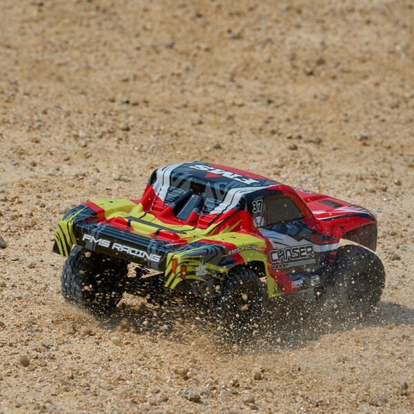 FMS 124 FSC24 Chaser Short Course Truck RTR - Image 14