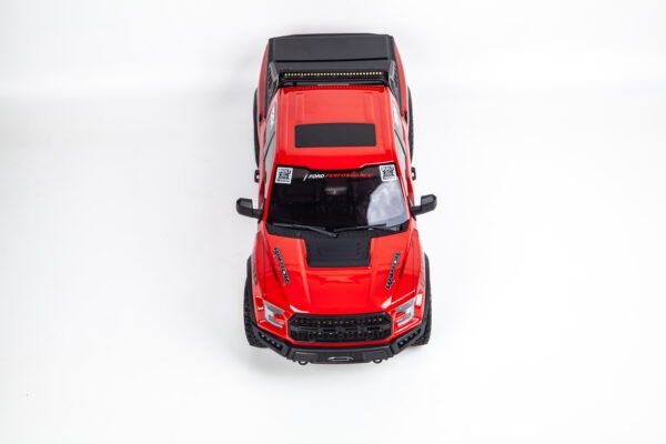 TRACTION HOBBY F150 FORD RAPTOR 1/8 CRAWLER